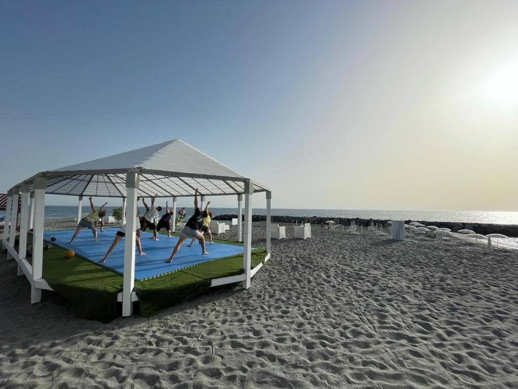 Le Mandrelle Beach Resort Campora San Giovanni Extérieur photo